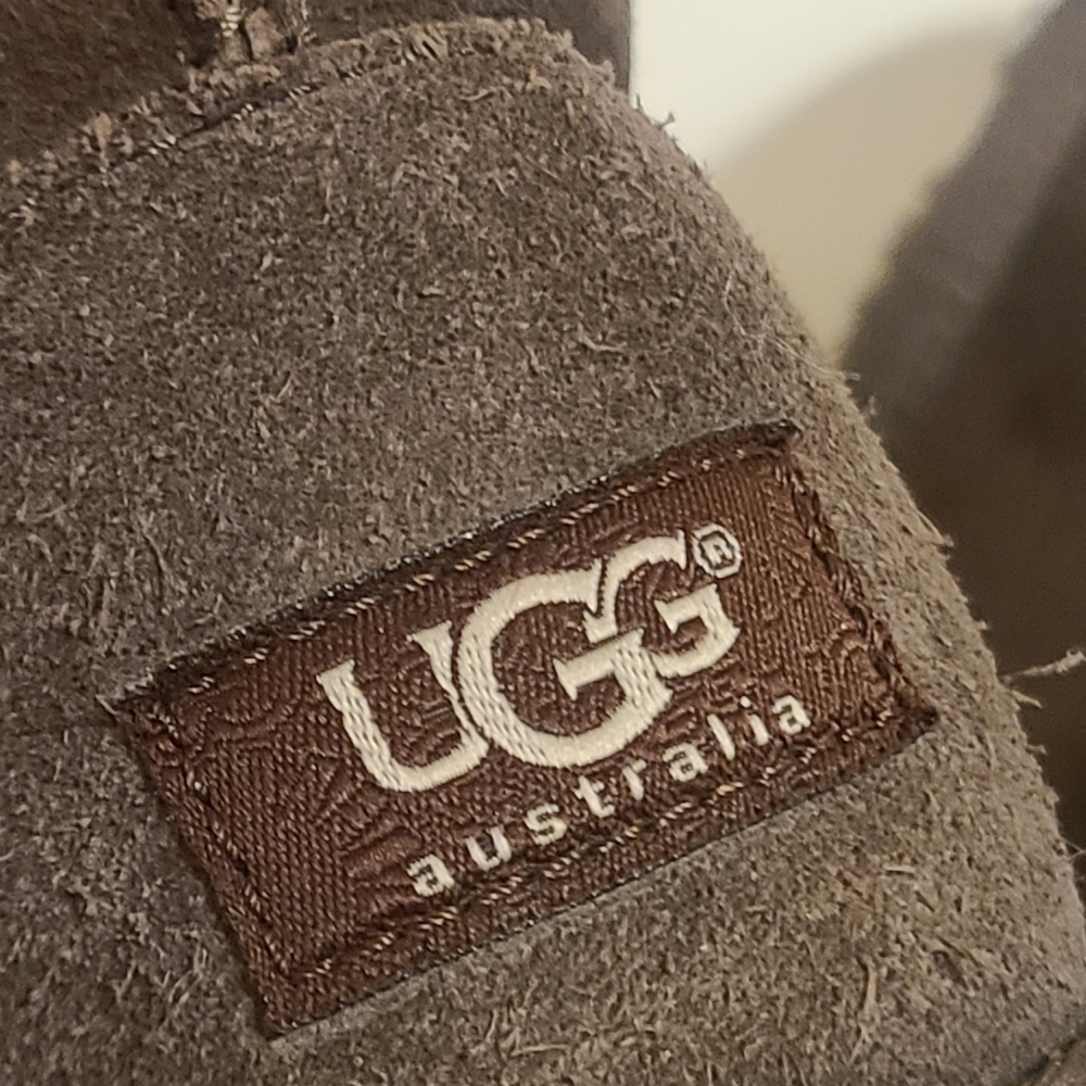 UGG Australia Girls Tall Classic Boot Eva Brown Suede Sheepskin Size 4 US 3UK - Picture 7 of 9